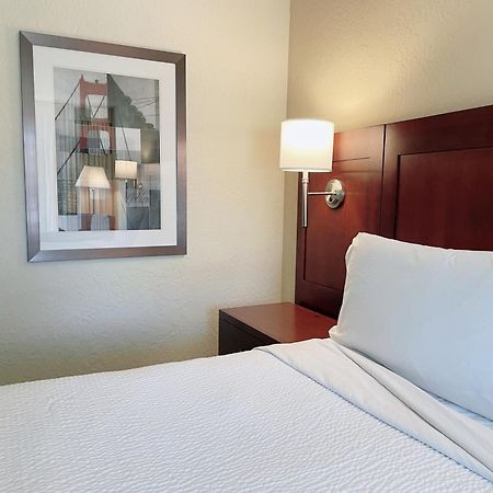 Hotel Four Points By Sheraton San Rafael Marin County Extérieur photo